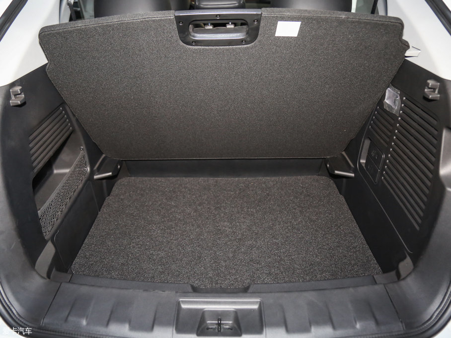 2017(yu)6 SUV 1.8T ԄӿƼֵ