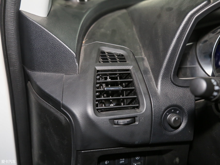 2017(yu)6 SUV 1.8T ԄӿƼֵ