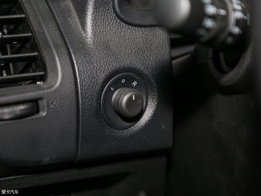 2017(yu)6 SUV 1.8T ԄӿƼֵ