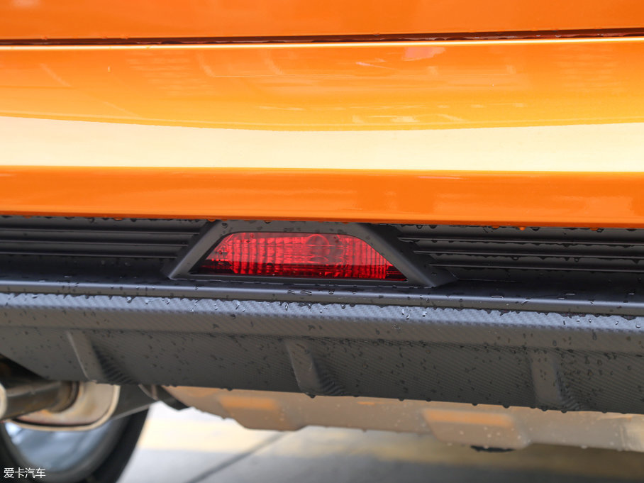 2017(yu)6 SUV Ŀ 1.6T Ԅ(dng)Ş