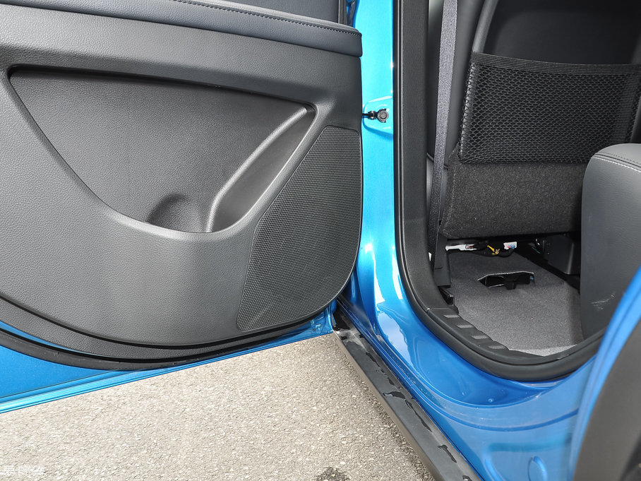 2017(yu)6 SUV 1.8T Ԅ(dng)r(sh)(j) 