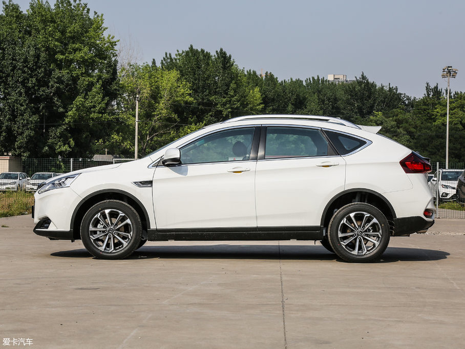 2017(yu)6 SUV Ŀ 1.6T Ԅ(chung)