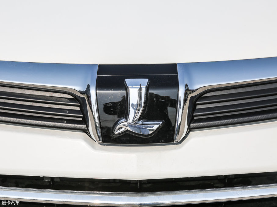 2017(yu)6 SUV Ŀ 1.6T Ԅ(dng)(chung)