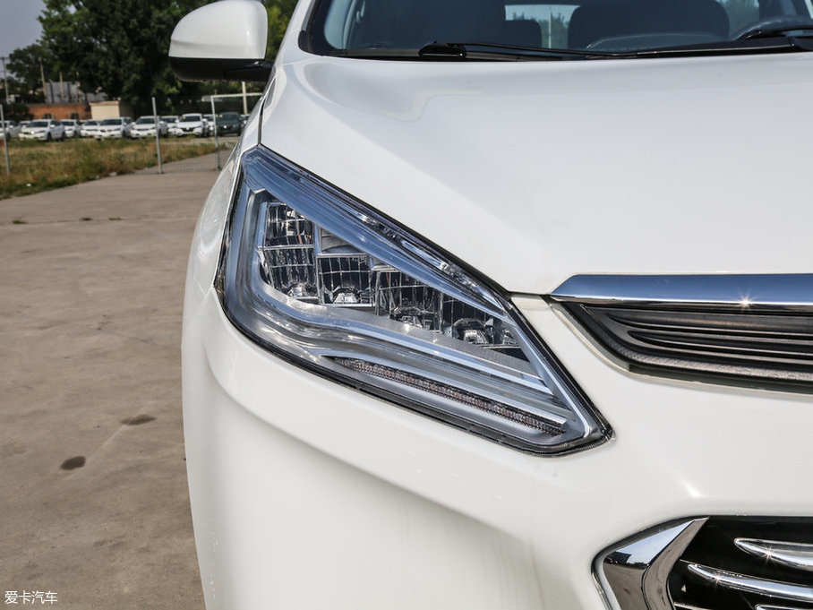 2017(yu)6 SUV Ŀ 1.6T Ԅ(dng)(chung)