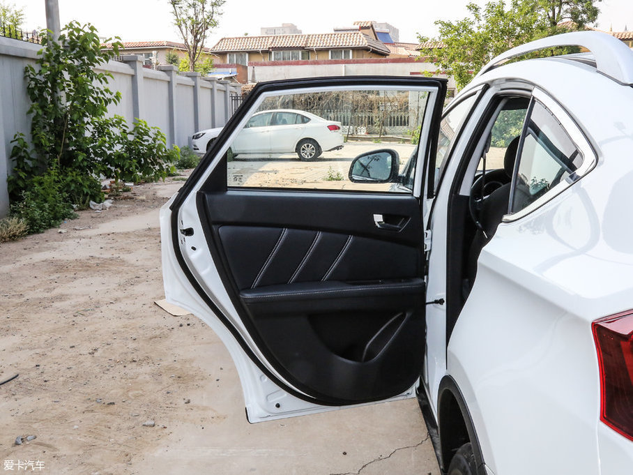 2017(yu)6 SUV Ŀ 1.6T Ԅ(chung)