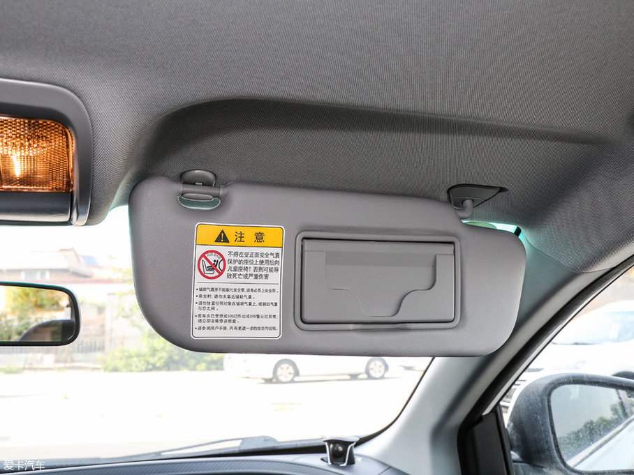 2017(yu)6 SUV Ŀ 1.6T Ԅ(dng)(chung)