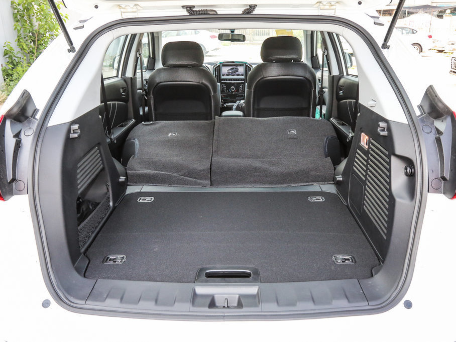 2017(yu)6 SUV Ŀ 1.6T Ԅ(chung)