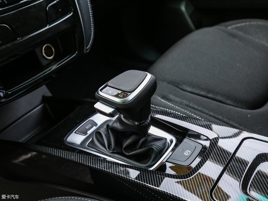 2017(yu)6 SUV Ŀ 1.6T Ԅ(chung)