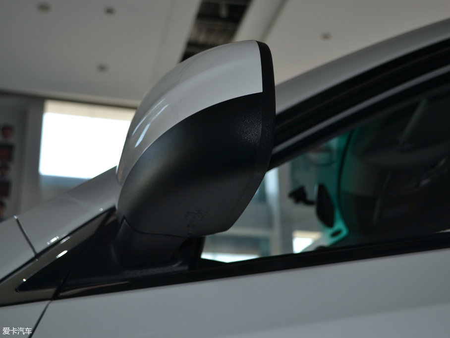 2017(yu)6 SUV Ŀ 1.6T Ԅ(dng)r(sh)