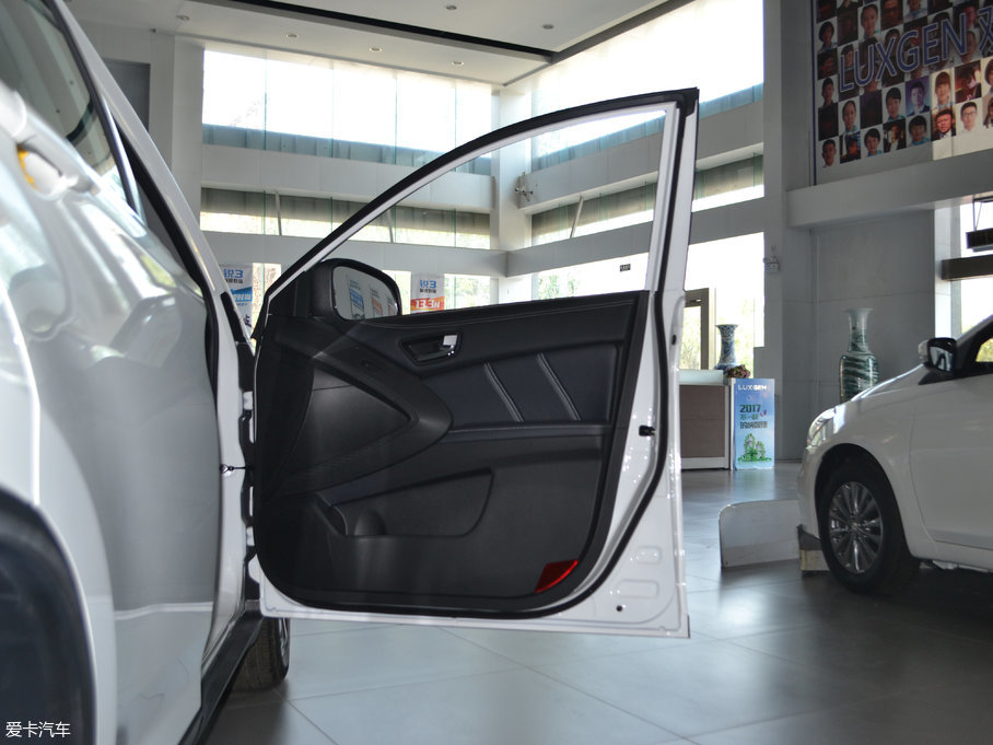 2017(yu)6 SUV Ŀ 1.6T Ԅӕr