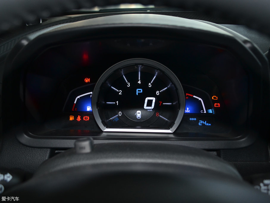 2017(yu)6 SUV Ŀ 1.6T Ԅӕr