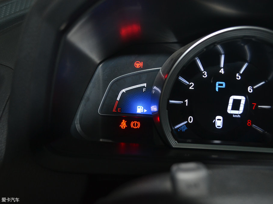 2017(yu)6 SUV Ŀ 1.6T Ԅ(dng)r(sh)