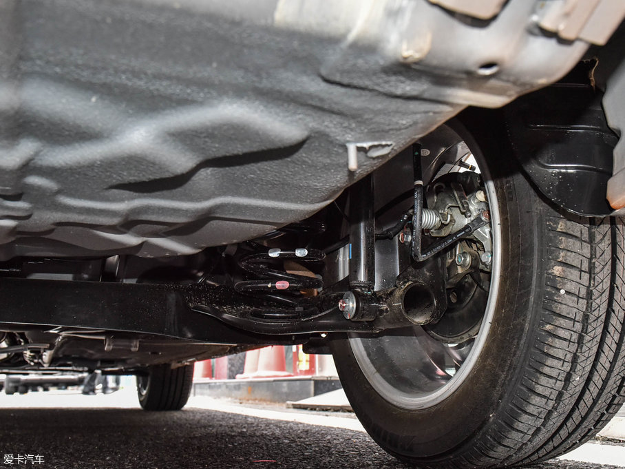 2017(yu)6 SUV Ŀ 1.6T Ԅӕr