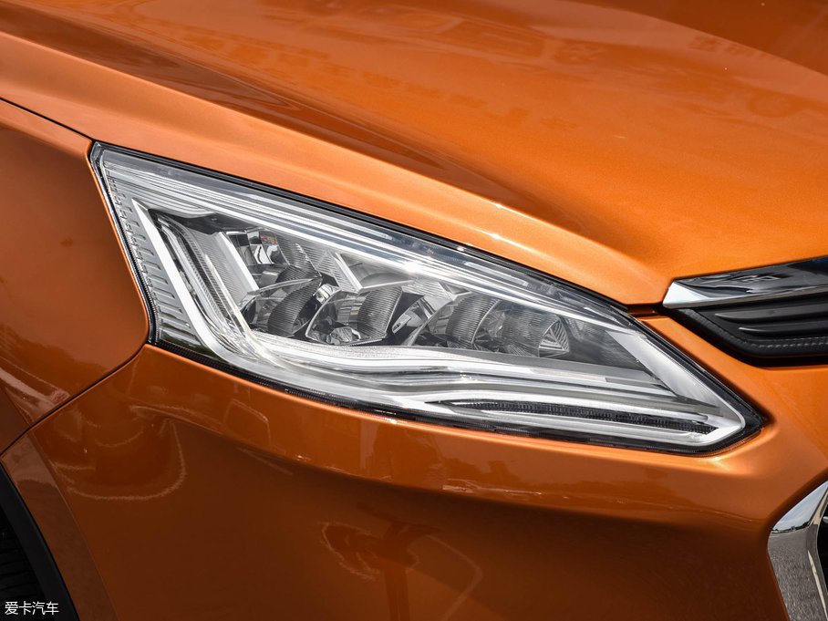 2017(yu)6 SUV Ŀ 1.6T Ԅӕr(sh)