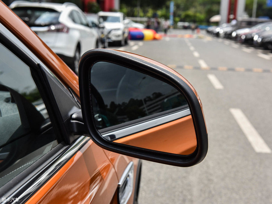 2017(yu)6 SUV Ŀ 1.6T Ԅӕr