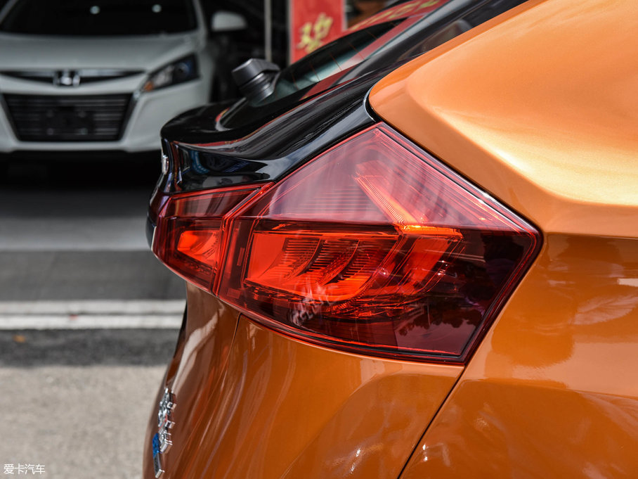 20176 SUV Ŀ 1.6T Ԅӕr