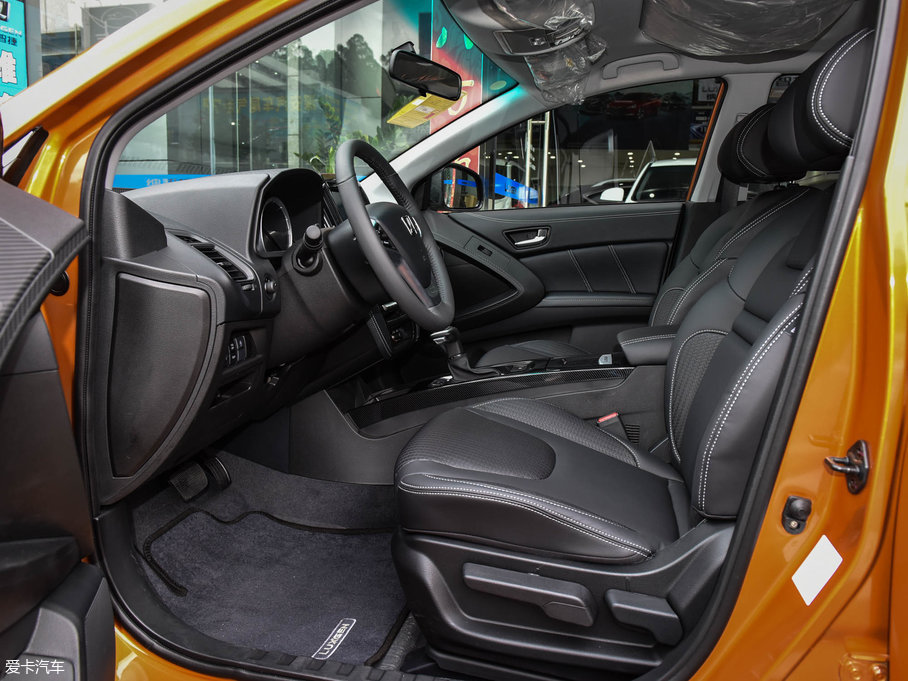 2017(yu)6 SUV Ŀ 1.6T Ԅ(dng)r(sh)