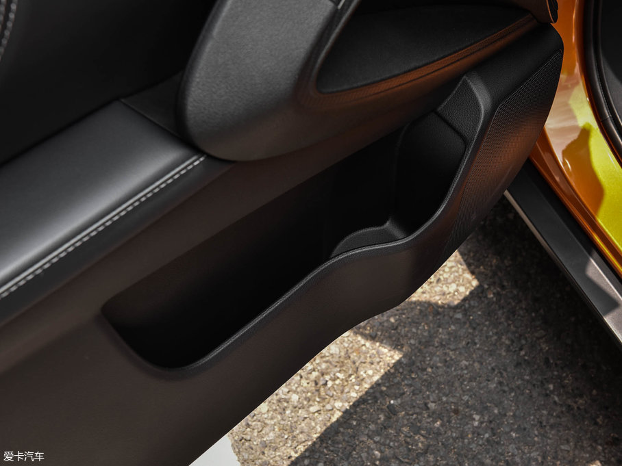 2017(yu)6 SUV Ŀ 1.6T Ԅ(dng)r(sh)