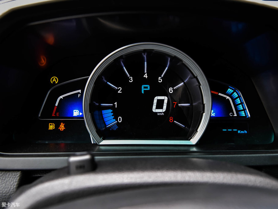 2017(yu)6 SUV Ŀ 1.6T Ԅ(dng)r(sh)