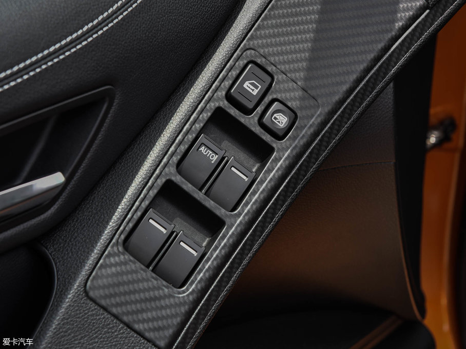 2017(yu)6 SUV Ŀ 1.6T Ԅӕr