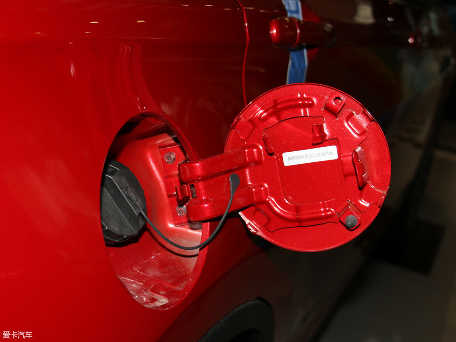 2017(yu)6 SUV Ŀ 1.6T Ԅ(dng)r(sh)