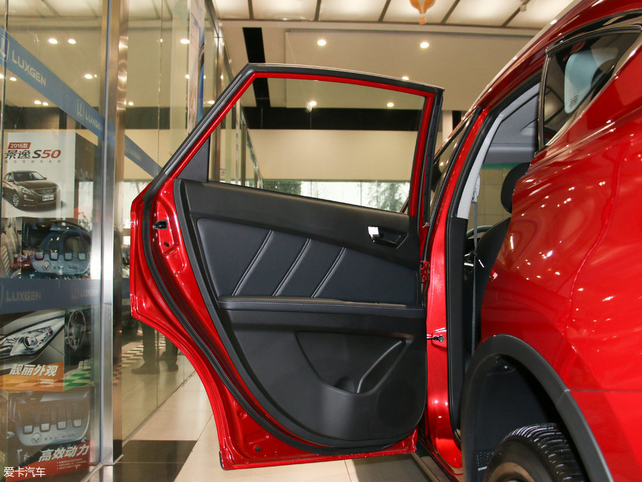 2017(yu)6 SUV Ŀ 1.6T Ԅ(dng)r(sh)