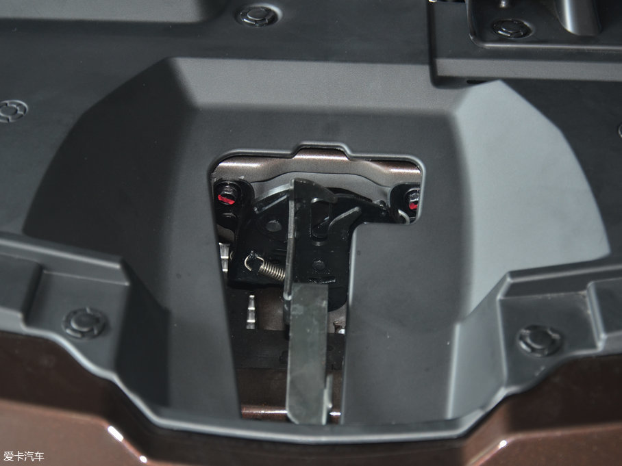 2017(yu)6 SUV Ŀ 1.6T Ԅӕr