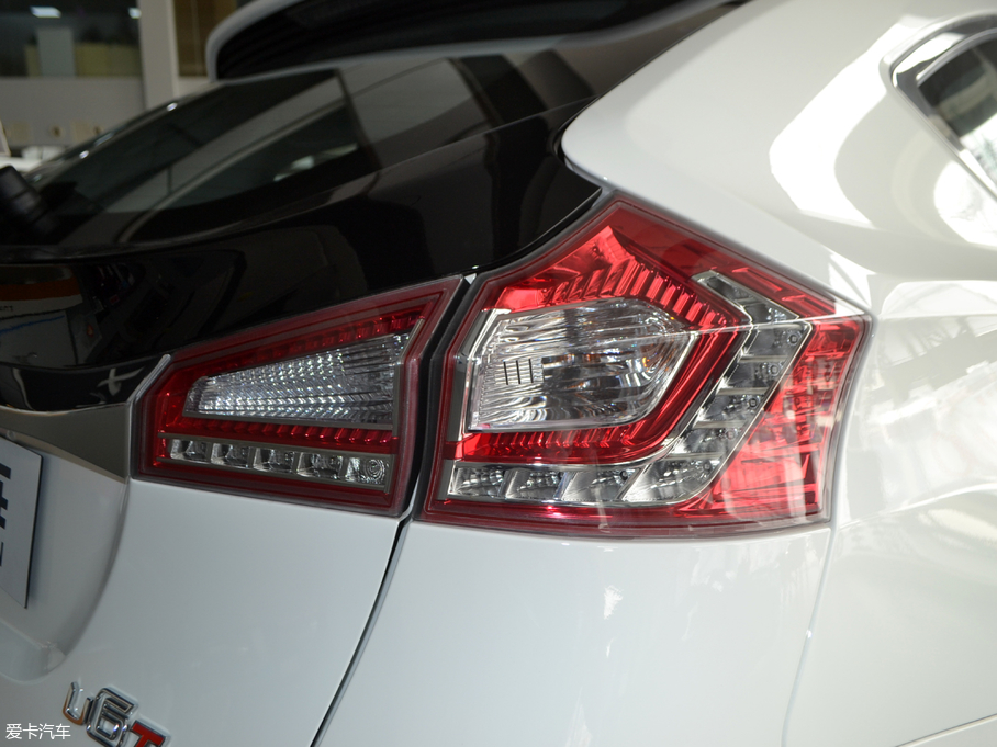 2017(yu)6 SUV 1.8T Ԅ(dng)r(sh)(j) 