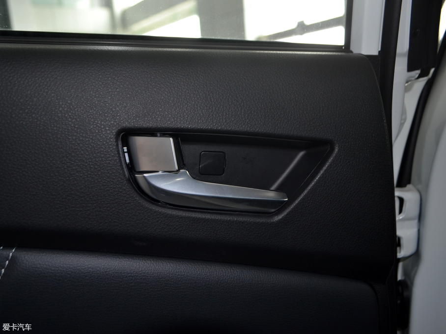 2017(yu)6 SUV 1.8T Ԅ(dng)r(sh)(j) 