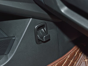 2017Ŀ 1.8T Ԅ(dng) g