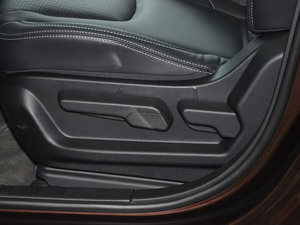 2017Ŀ 1.6T Ԅӕr {{