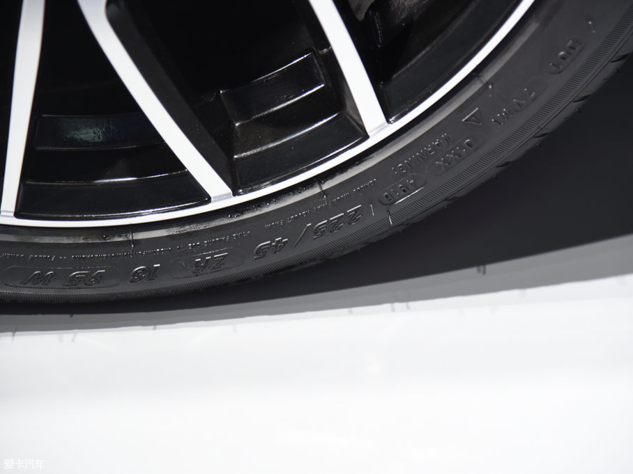 2017U5 SUV 1.6L քTʿ