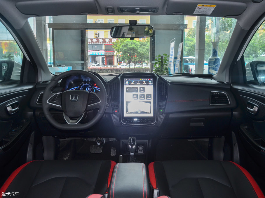 納智捷2017款U5 SUV