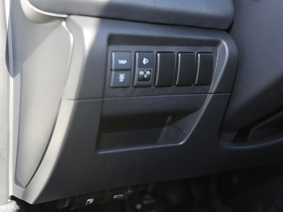 2017U5 SUV 1.6L քӾʿ