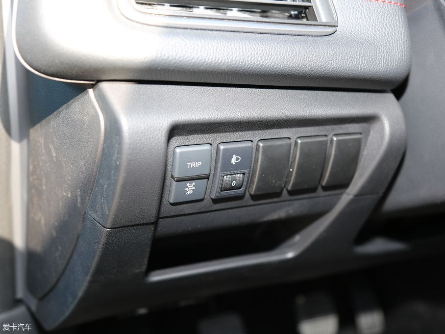 2017U5 SUV 1.6L ք(dng)ʿAR+