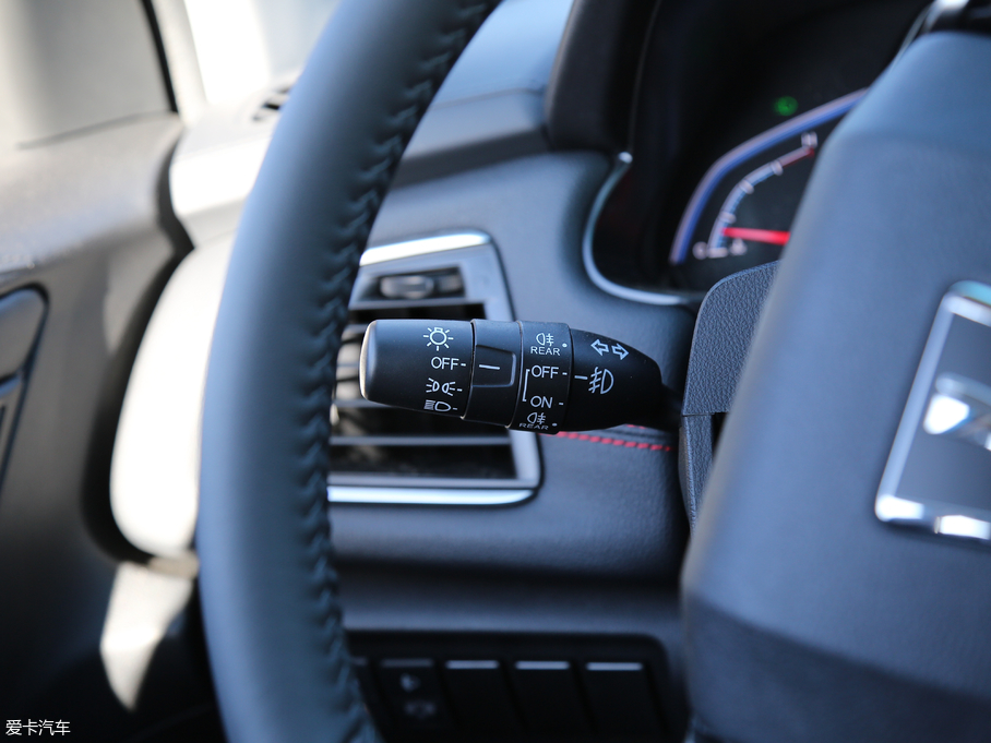 2017U5 SUV 1.6L քӾʿAR+