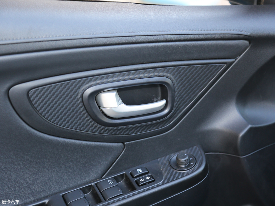 2017U5 SUV 1.6L քӾʿ