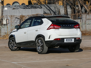 2017款1.6L CVT名士版 左后45度