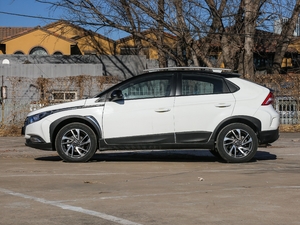 2017款1.6L CVT名士版 正侧（左）