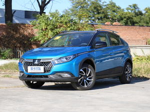 2017款1.6L 手动爵士版 左前45度