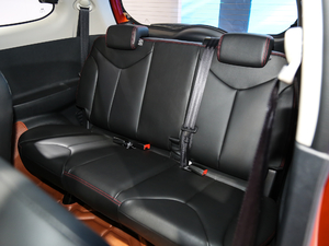 2019款1.6L CVT旗舰版 空间座椅