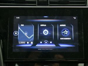 2019款高续航尊享版 中控台显示屏