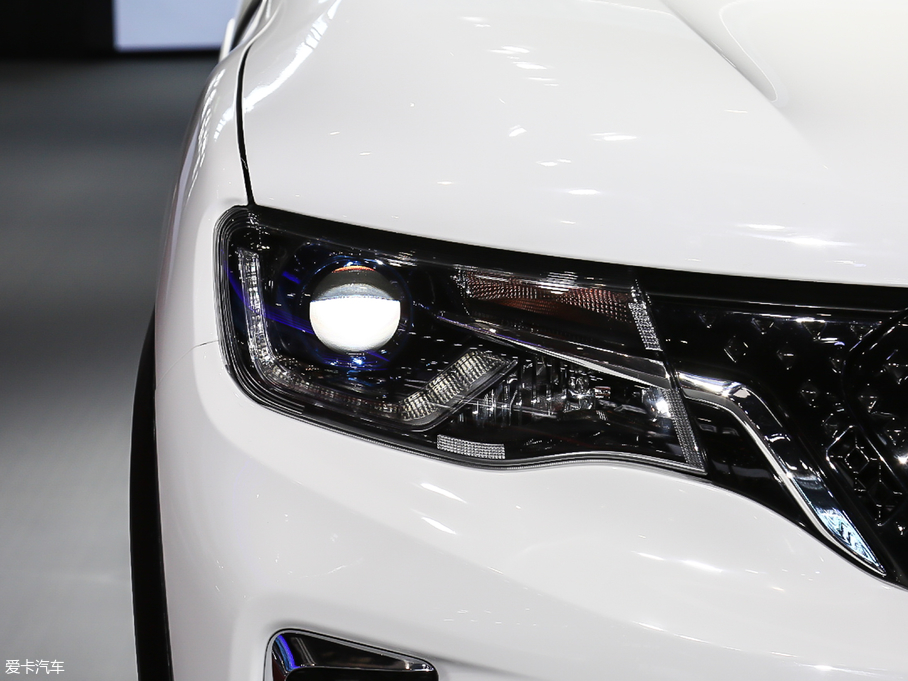 2020���e30 ������