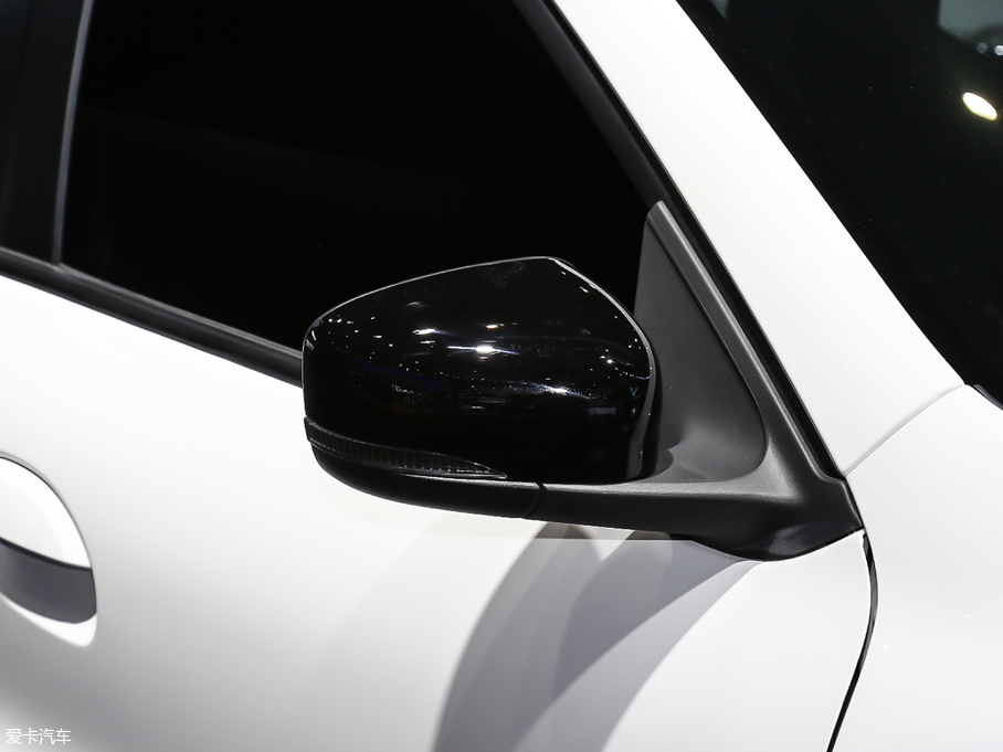 2020���e30 ������