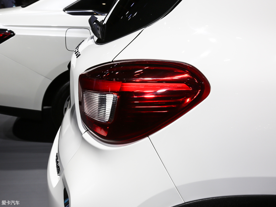 2020���e30 ������