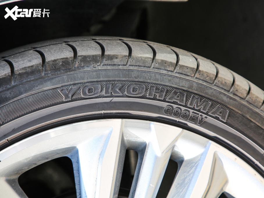 2020T90 2.0L CVTа