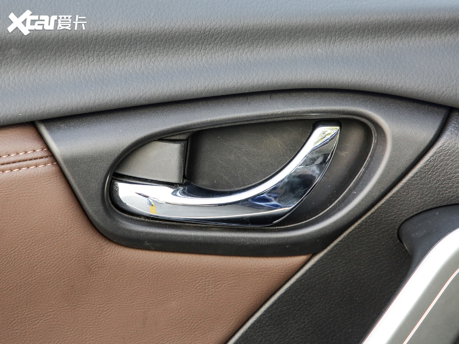 2020T90 2.0L CVT(lin)(chung)а