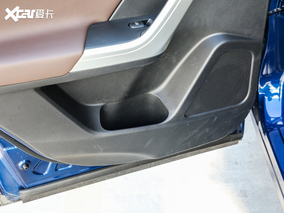 2020T90 2.0L CVTа