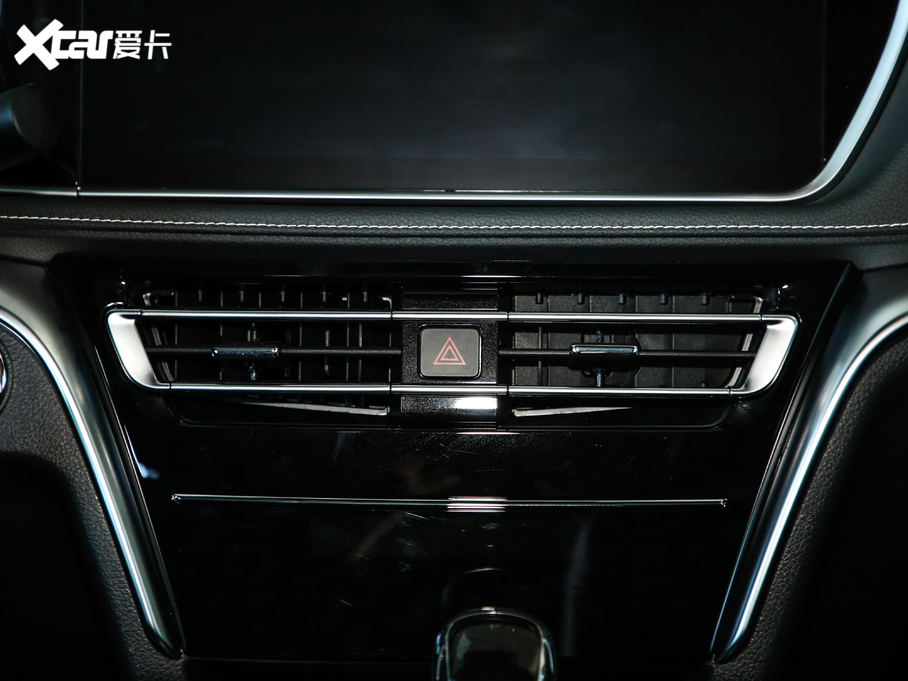 2020T90 2.0L CVT(lin)(chung)а