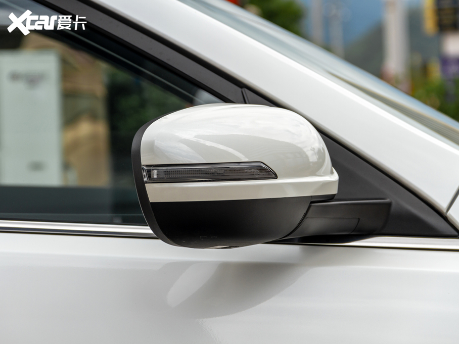 2020T90 2.0L CVTа